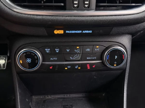 Photo 16 of 23 of WF0JXXGAHJLT14372 Ford Fiesta 1.0 EcoBoost ST-Line X
