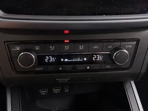 SEAT Arona 1.0 TSI Aut. Xcellence Business Intense Navi