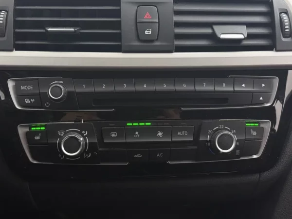 BMW 3 Serie Touring 320i Aut. Corporate Lease Executive Navi