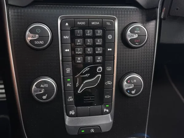 Volvo V40 2.0 D3 AUT. R-Design LED