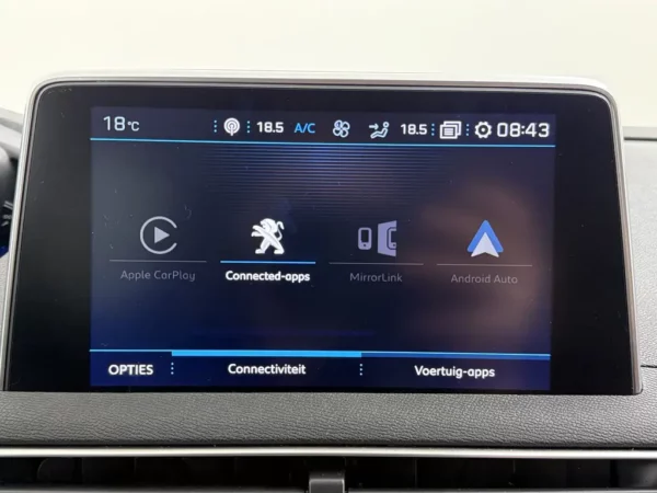 Photo 16 of 26 of VF3MRHNSRJL073812 Peugeot 5008 1.2 PureTech AUT. Allure 7p.