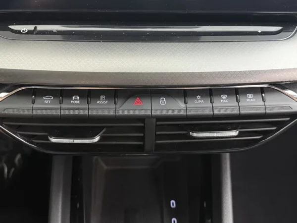 Photo 17 of 25 of TMBJP8NXXRY044543 Skoda Octavia Combi 1.0 e-TSI AUt. Business Edition LED