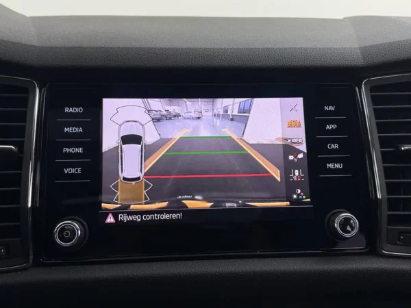 Photo 17 of 27 of TMBJB9NS0M8040020 Skoda Kodiaq 1.5 TSI Aut. Business Edition Pano