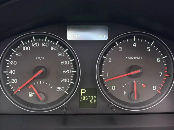 Photo 17 of 27 of YV1MC38496J002911 Volvo C70 Convertible 2.4i Aut. Summum Cabrio
