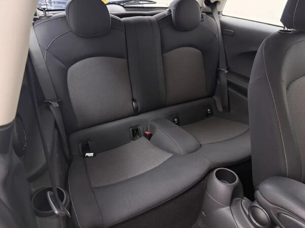 MINI 3-deurs 1.5 Cooper Business Navi