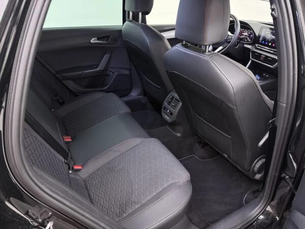 SEAT Leon Sportstourer 1.5 eTSI Aut. FR Business VC