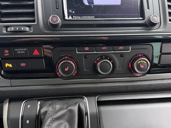 Volkswagen Transporter 2.0 TDI L2H1 DC Highline Airco