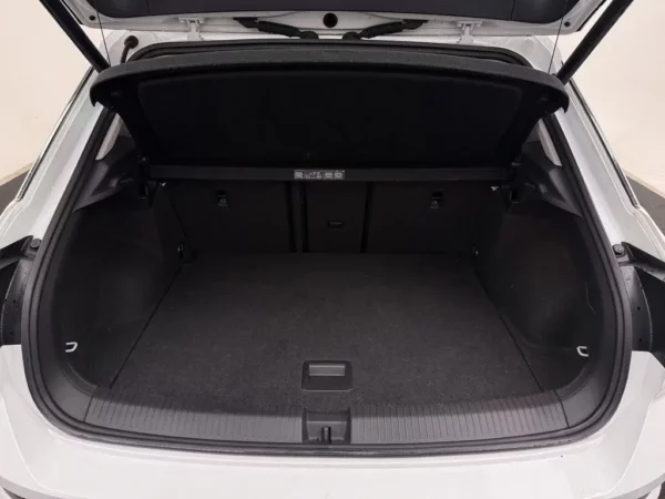 Photo 18 of 25 of WVGZZZA1ZLV134142 Volkswagen T-Roc 1.0 TSI Style Business