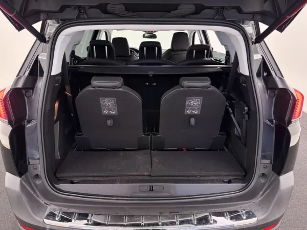 Photo 18 of 26 of VF3MRHNSRJL073812 Peugeot 5008 1.2 PureTech AUT. Allure 7p.