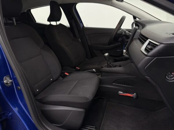 Photo 19 of 21 of VF1RJA00571590094 Renault Clio 1.0 TCe 90 Equilibre