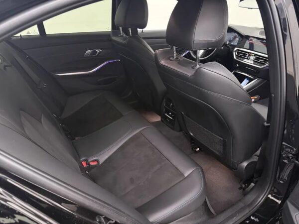 BMW 3-serie 320d AUT. xDrive High Ex. M-Sport