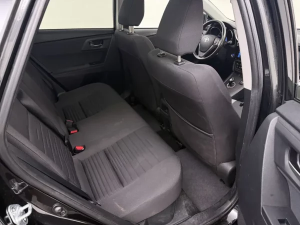 Toyota Auris Touring Sports 1.8 Hybrid Lease