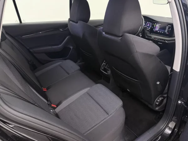 Skoda Octavia Combi 1.0 e-TSI DSG Business Edition