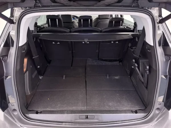 Photo 19 of 26 of VF3MRHNSRJL073812 Peugeot 5008 1.2 PureTech AUT. Allure 7p.