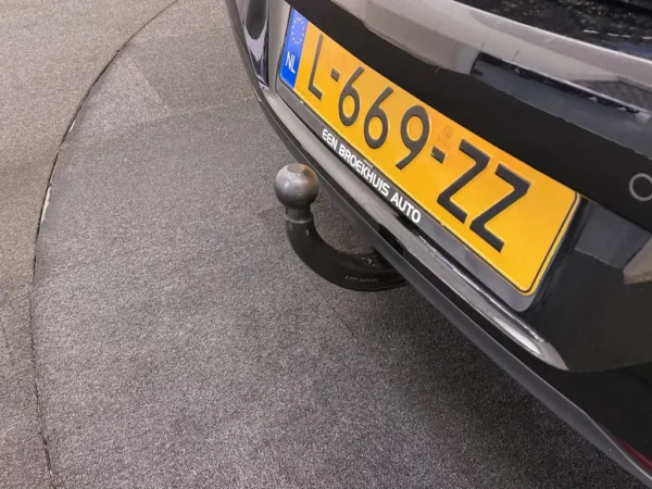 Opel Astra 1.2 Business Elegance LED