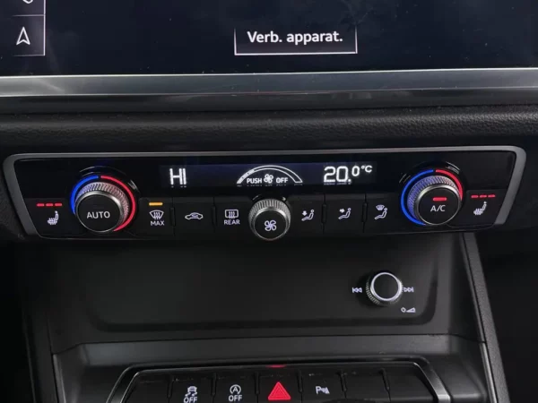 Audi Q3 35 TFSI S Line