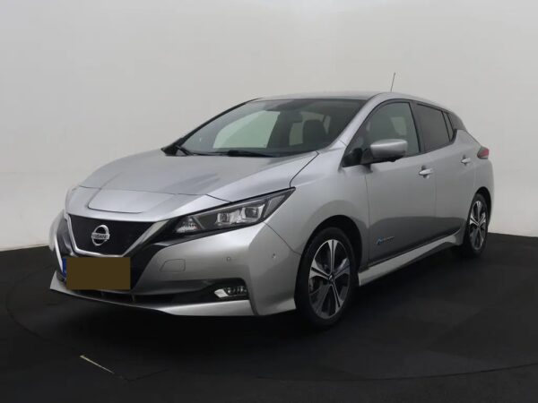 Photo 2 of 25 of SJNFAAZE1U0056906 Nissan Leaf Tekna 40 kWh