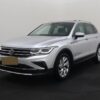 Photo 2 of 26 of WVGZZZ5NZMW056491 Volkswagen Tiguan 1.5 TSI AUT. Elegance