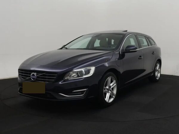 Photo 2 of 26 of YV1GWDCH0G1312022 Volvo V60 2.4 D6 Twin Engine R-Design Pano