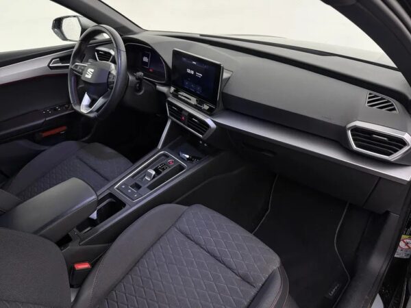 SEAT Leon Sportstourer 1.5 eTSI Aut. FR Business VC