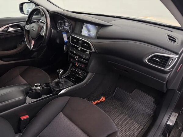 Photo 20 of 24 of SJKDDAH15U1002579 Infiniti Q30 1.6t Premium Navi