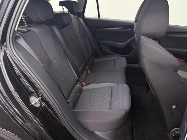 Skoda Octavia Combi 1.0 e-TSI DSG Business Edition