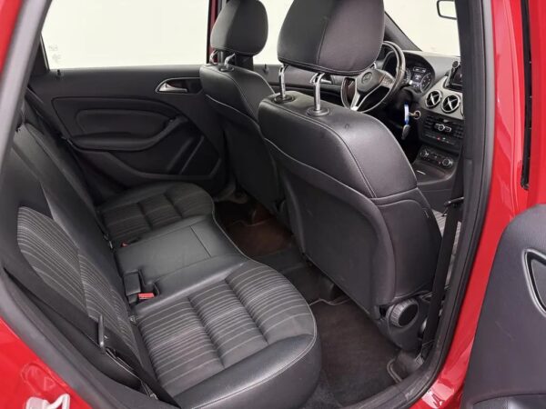 Photo 20 of 24 of WDD2462421J274756 Mercedes-Benz B-Klasse 180 Aut. Ambition