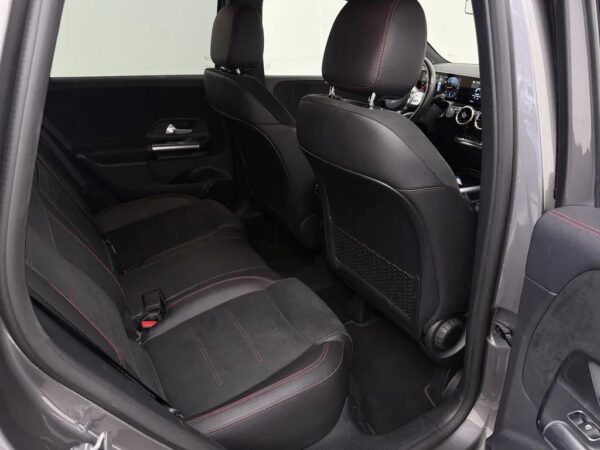 Photo 20 of 24 of WDD2470031J035706 Mercedes-Benz B-Klasse 180d Aut. Business Solution AMG LED