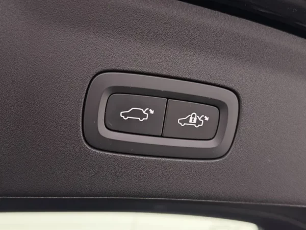 Photo 20 of 27 of LPSVSECEKNL057293 Polestar 2 Standard Range Single Motor 63kWh