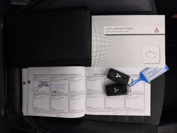 Mitsubishi Outlander 2.4 PHEV Pure LED