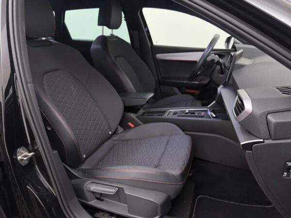 SEAT Leon Sportstourer 1.5 eTSI Aut. FR Business VC