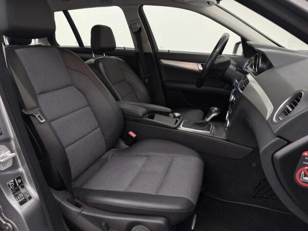 Mercedes-Benz C-Klasse Estate 180 AUT. Ambition Avantgarde Bi-Xenon