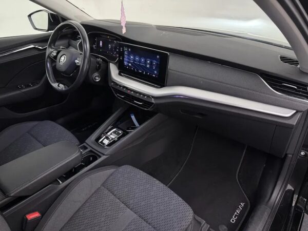 Skoda Octavia Combi 1.0 e-TSI Business Edition Plus Estate Aut.