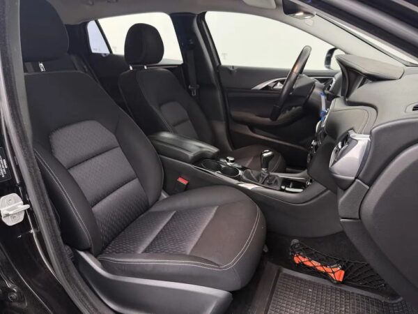 Photo 21 of 24 of SJKDDAH15U1002579 Infiniti Q30 1.6t Premium Navi