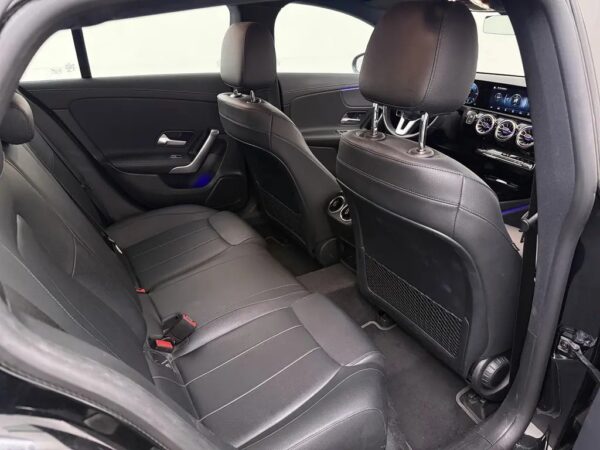 Mercedes-Benz CLA-Klasse Shooting Brake 180 d Business Solution Luxury