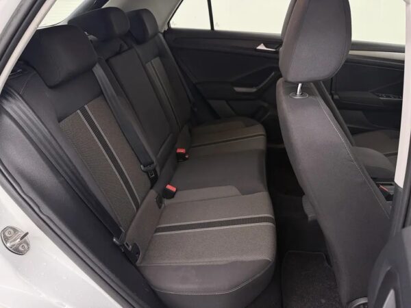 Photo 21 of 25 of WVGZZZA1ZLV134142 Volkswagen T-Roc 1.0 TSI Style Business