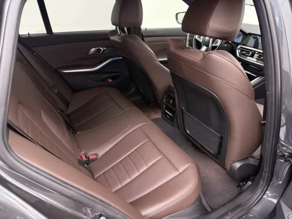BMW 3 Serie Touring 320e Business Edition Plus M-Sport LED