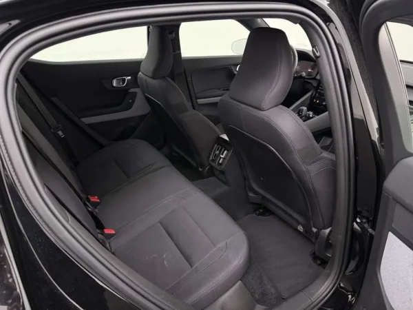 Photo 21 of 27 of LPSVSECEKNL057293 Polestar 2 Standard Range Single Motor 63kWh