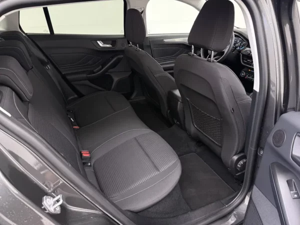Photo 21 of 27 of WF0PXXGCHPKM82823 Ford FOCUS Wagon 1.0 Aut. EcoBoost Titanium Business LED