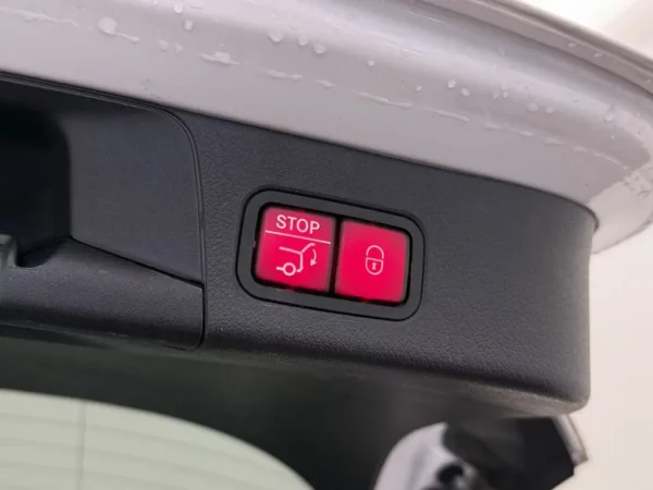 Mercedes-Benz B-Klasse 180 Aut. Launch Edition Premium Plus AMG