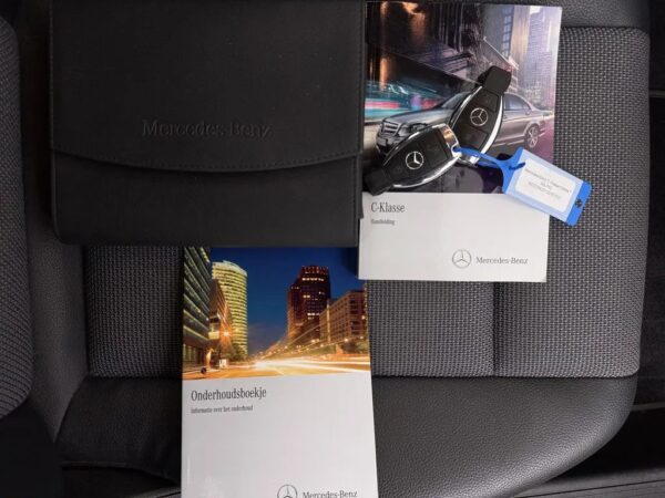 Mercedes-Benz C-Klasse Estate 180 AUT. Ambition Avantgarde Bi-Xenon