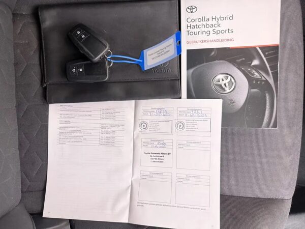 Toyota Corolla Touring Sports 1.8 Hybrid Business