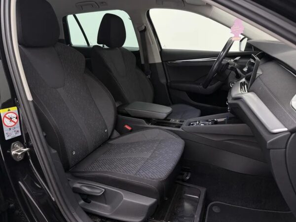 Skoda Octavia Combi 1.0 e-TSI Business Edition Plus Estate Aut.