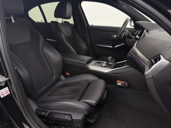 BMW 3-serie 320d AUT. xDrive High Ex. M-Sport