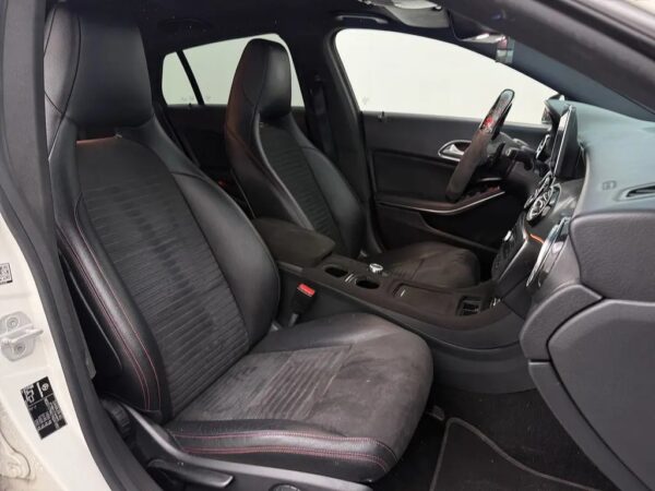 Mercedes-Benz CLA-Klasse Shooting Brake 180 AUT. OrangeArt Edition
