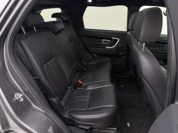 Photo 22 of 25 of SALCA2BN6KH803021 Land Rover Discovery Sport 2.0 TD4 Aut. SE LED