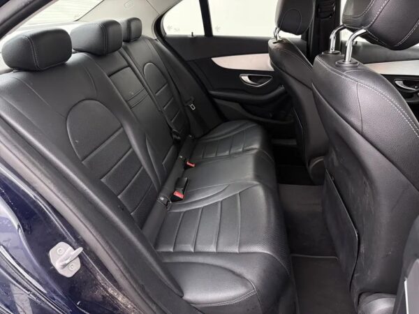 Mercedes-Benz C-Klasse 180 AUT. Premium