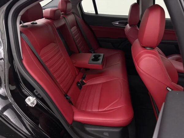 Photo 22 of 25 of ZAREAECN0H7562822 Alfa Romeo Giulia 2.0T Super 1e Eig!! NAP