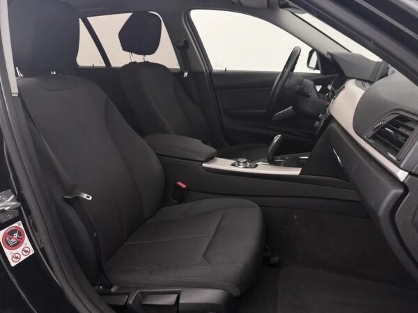 BMW 3 Serie Touring 320i Aut. Corporate Lease Executive Navi