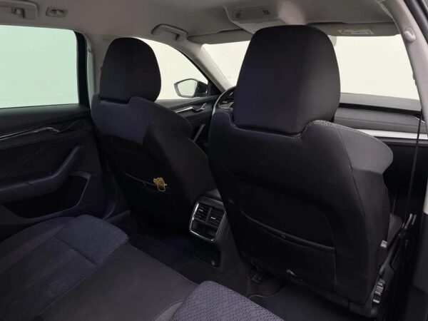 Photo 23 of 25 of TMBJR7NX9MY192874 Skoda Octavia Combi 1.5 e-TSI Business Edition Plus